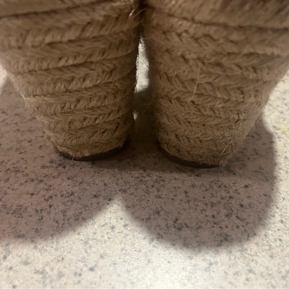 Gap espadrille,, leather and suede sandals Carmel size 10 - Picture 6 of 7